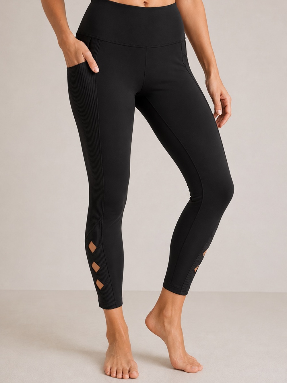 #476 Athleta Salutation Stash Pocket II Cutout 7/8 Leggings Black MP